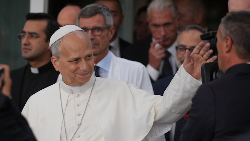 Pope Leo walks out of Rome hospital unaided four days after lung cancer surgery