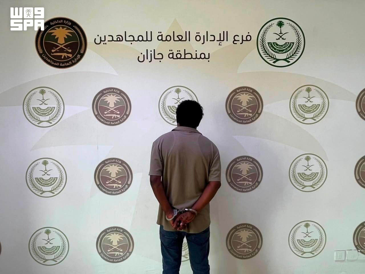 Sudanese resident arrested in Jazan for transporting six border violators