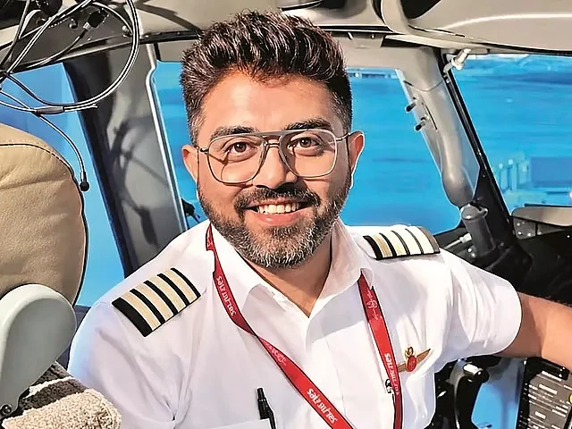‘That was when the battle for survival began’: flydubai captain recounts cockpit attack