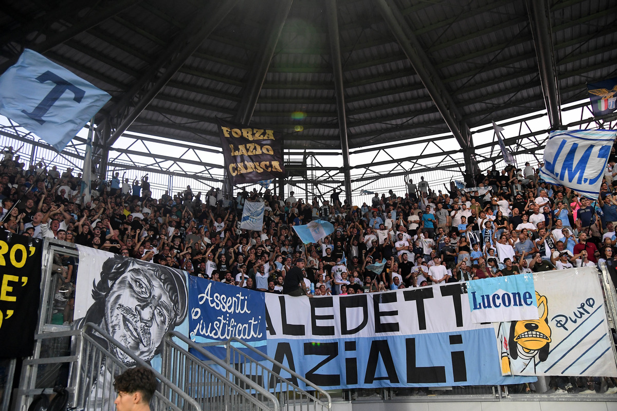 “Who Cares About Frattesi?!” – Lazio Fan Groups Lash Out on Hierarchy, Want Roma Fans Out