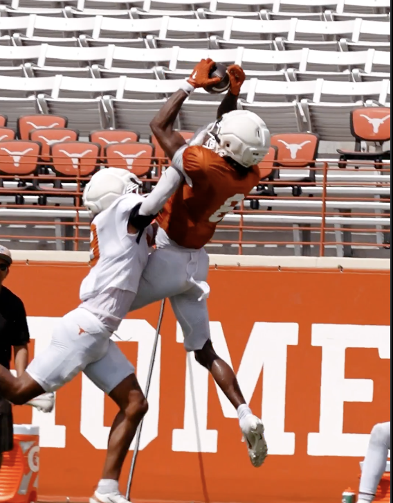 What we can learn from 38 seconds of Texas scrimmage highlights