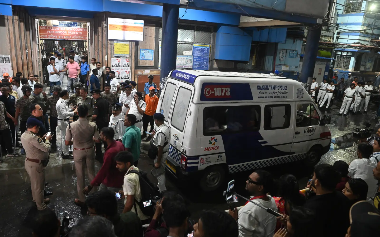 19 dead, 25 hurt in stampede at religious gathering in India