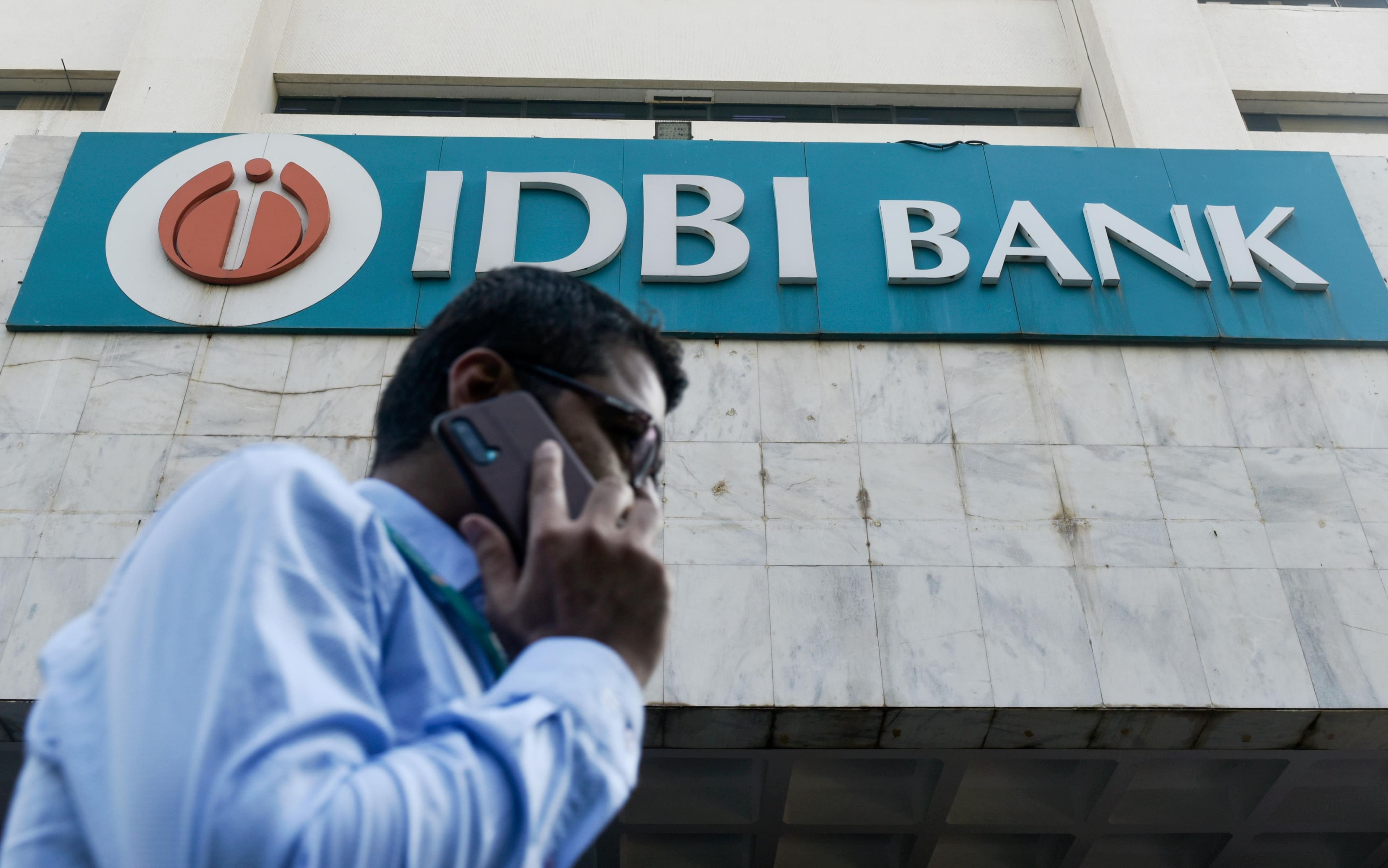 IDBI Bank Q2 profit falls 39% to ₹2,205 crore on high base of NSDL gains