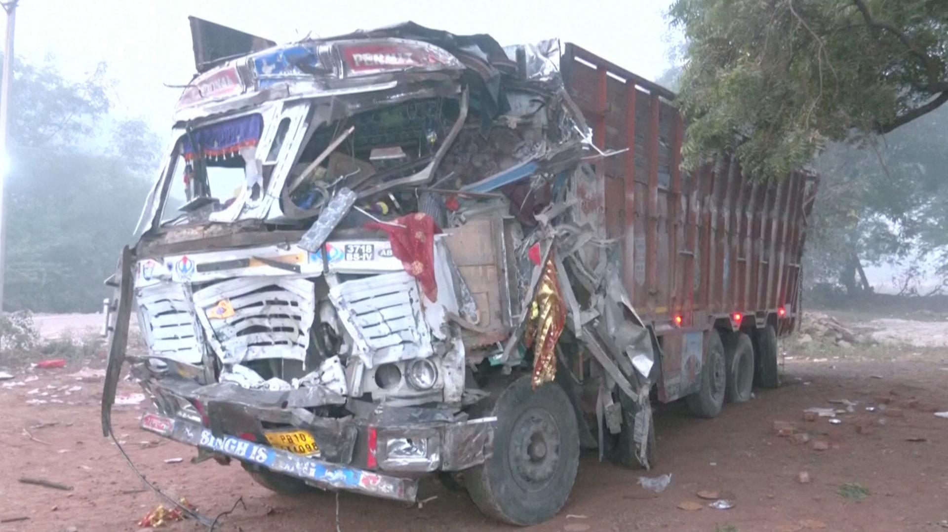 Out-of-control truck kills 13 at Hindu festival in India