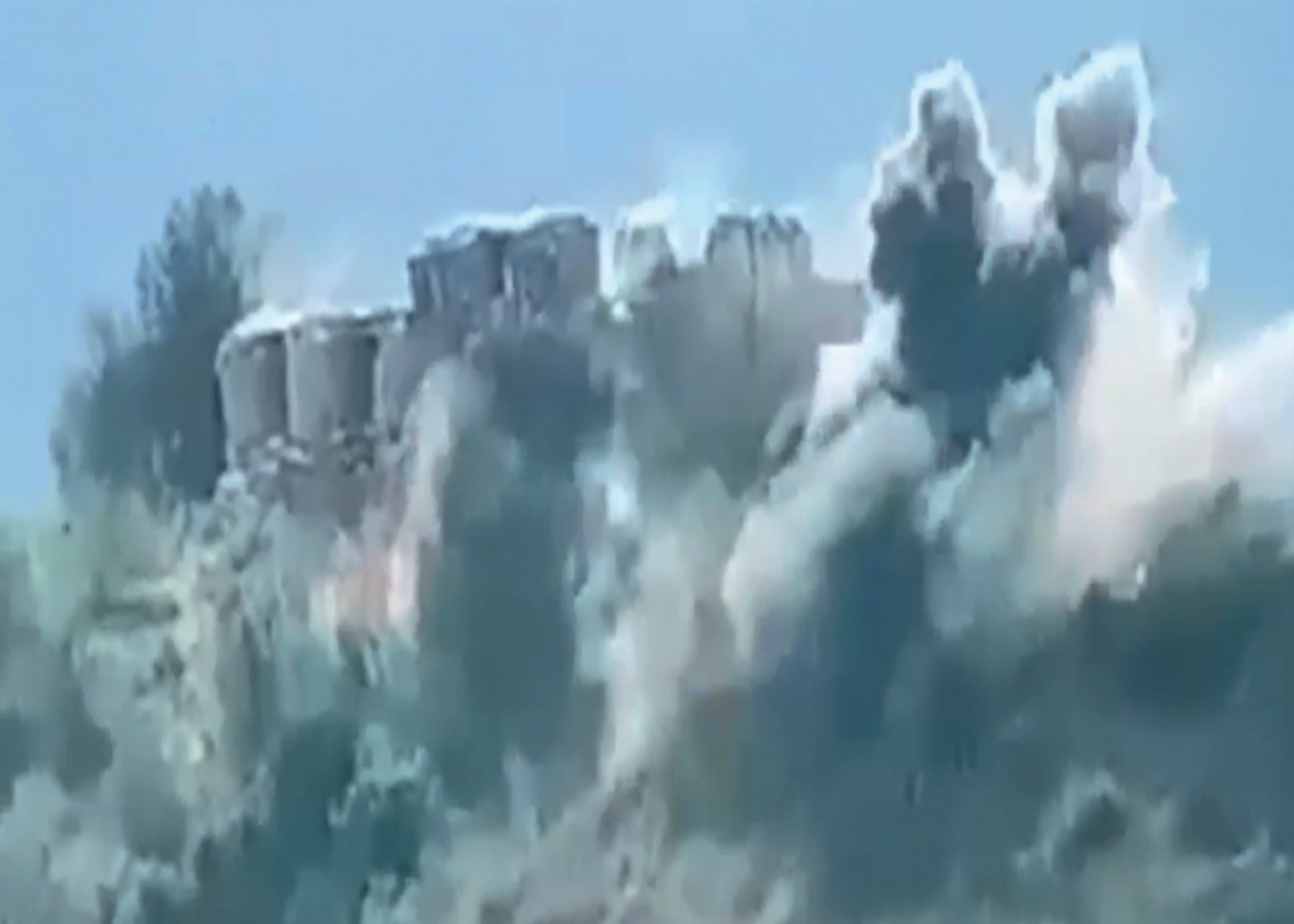 Scores of Taliban killed as army retaliates border fire