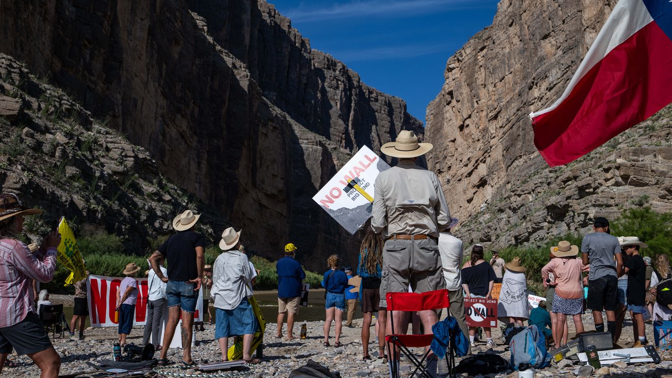 Border wall work pauses inside Big Bend