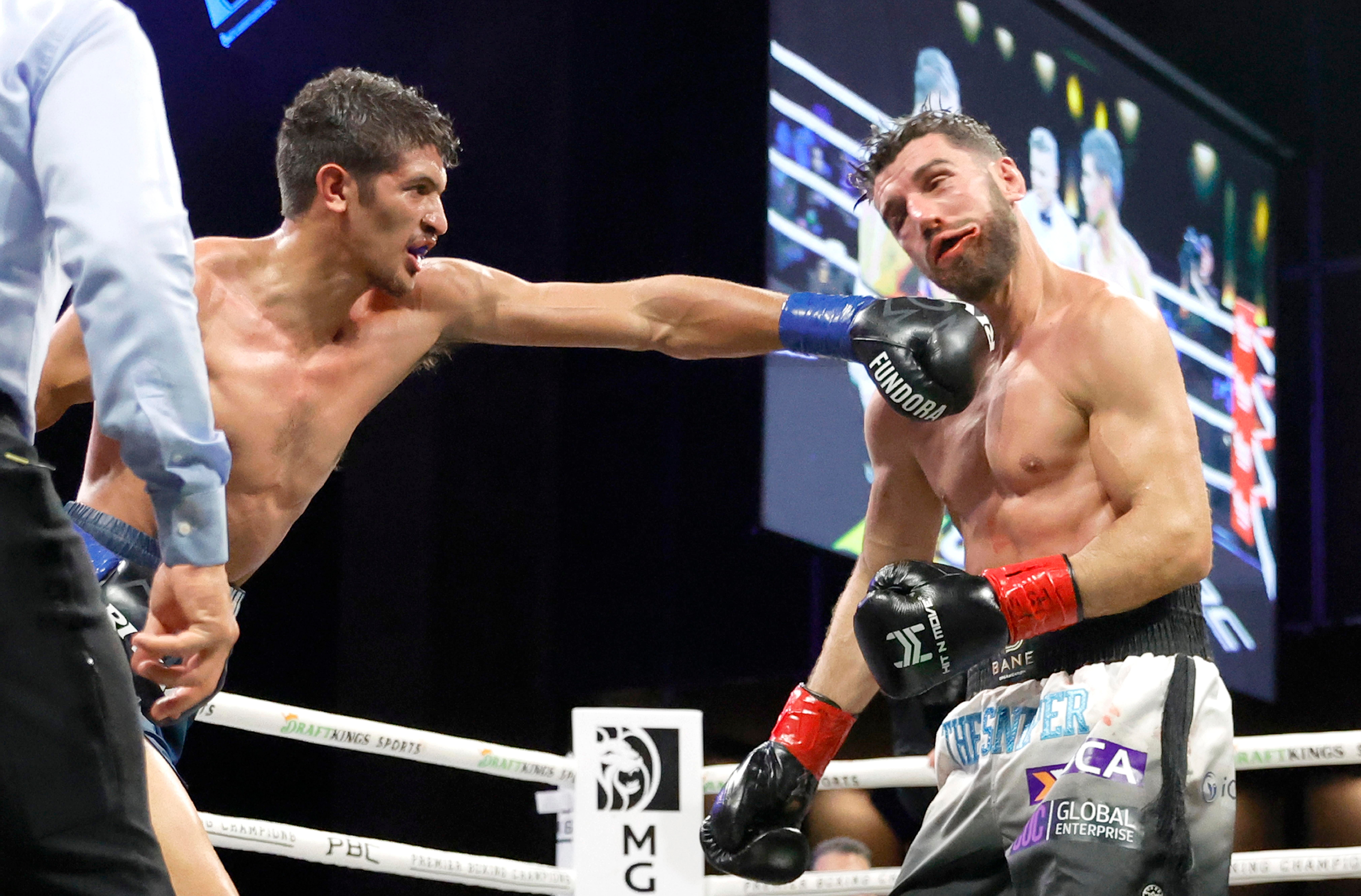 Highlights! Fundora Retains Title With Dramatic Last-Second KO