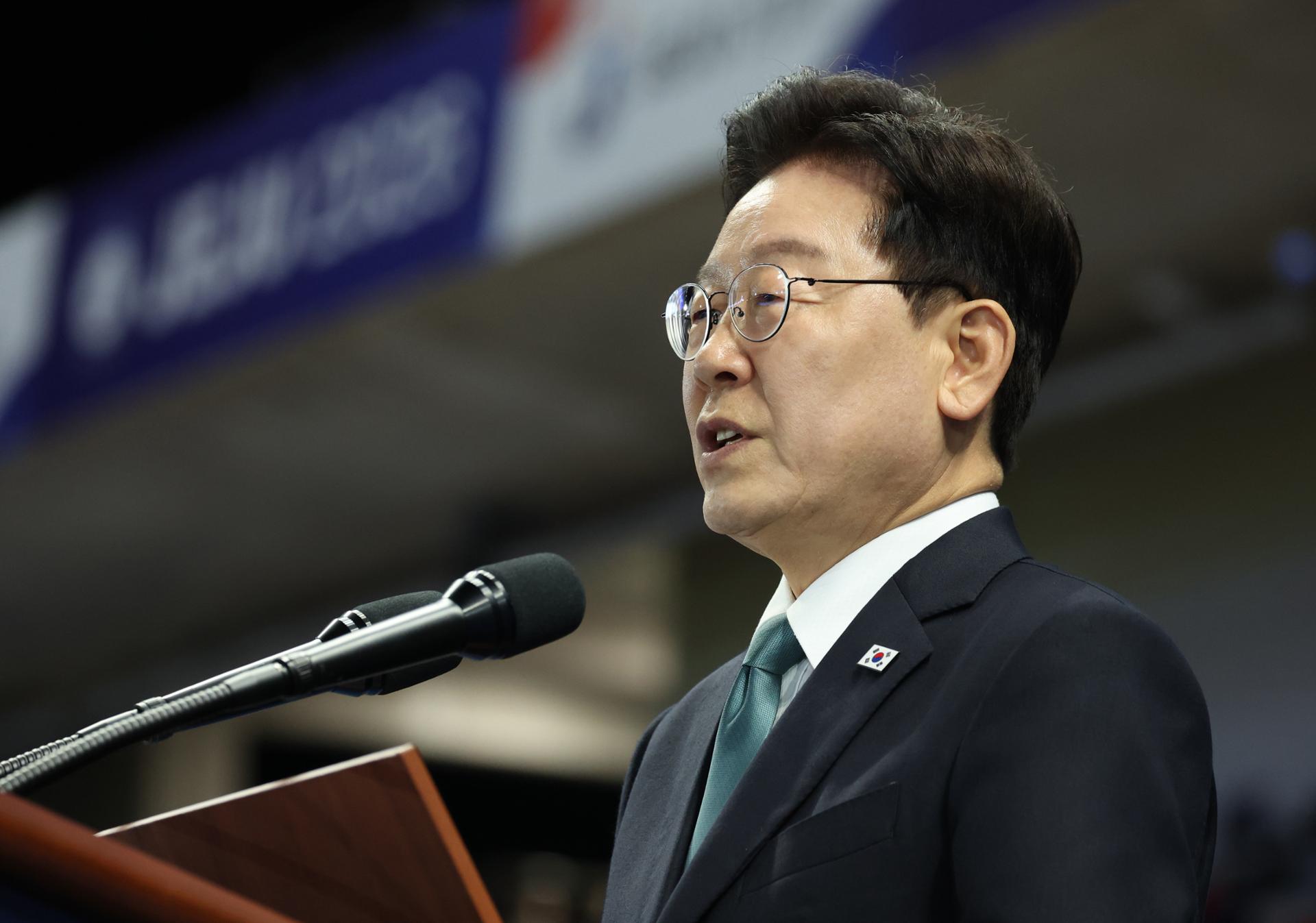 Lee again opposes ending live broadcasts of Cabinet meetings