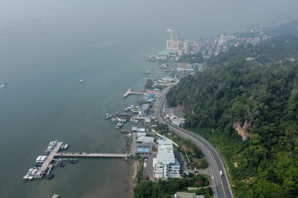 Kuching, Samarahan and Serian record unhealthy API readings as haze lingers over Sarawak