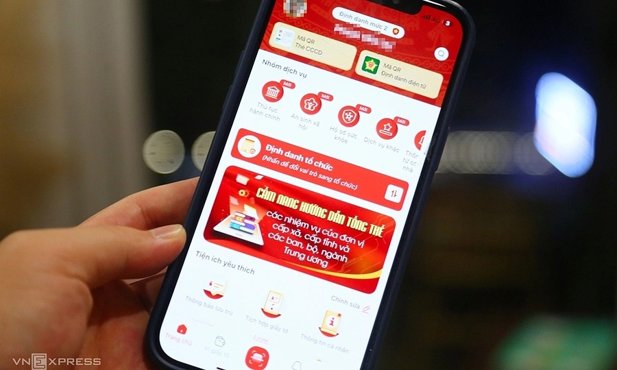 Foreigners adopt Vietnam's digital ID for faster public services