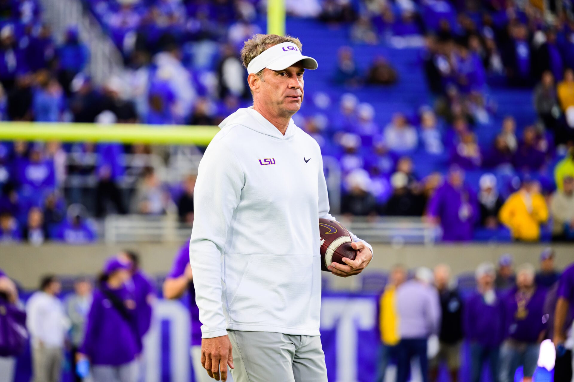 Lane Kiffin’s sideline ‘praying’ moment in shutout 31-0 win over Mississippi State draws attention