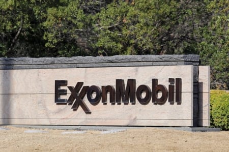 ExxonMobil awards $1.1 billion in contracts for Mozambique LNG