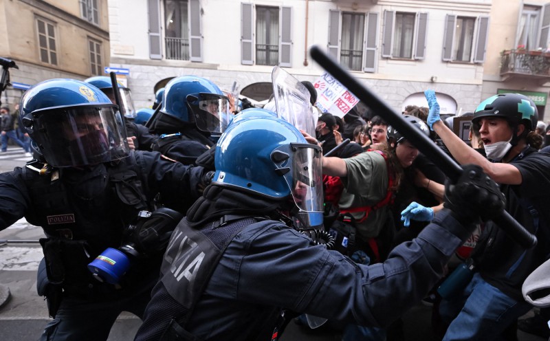 Violent cost-of-living protests erupt in Milan and Turin