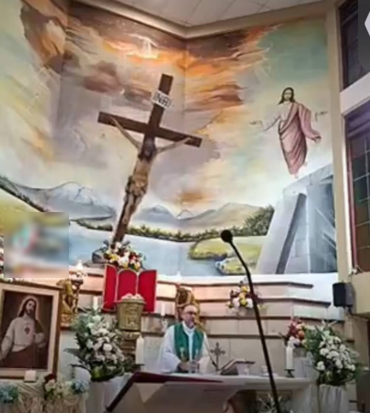 Catholic priest dies after statue of Jesus falls on him during mass