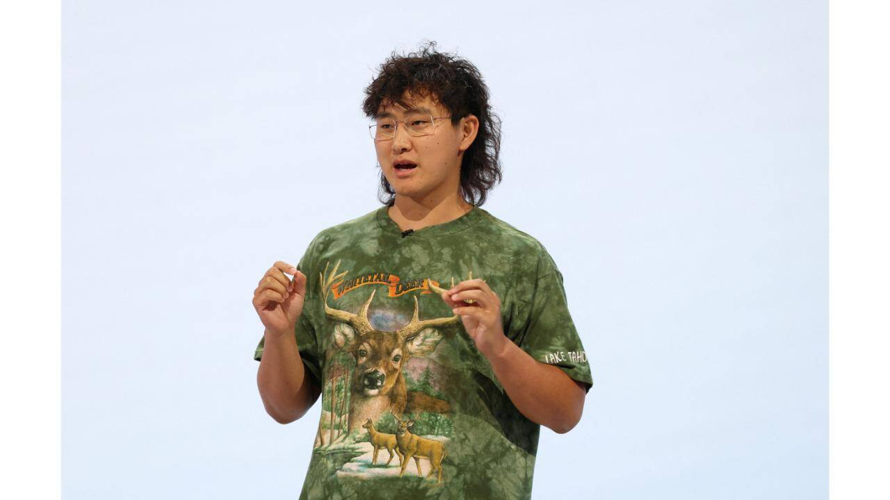 After years of rivalry, Apple and Meta are working together; one man made it happen