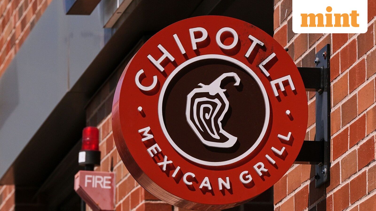 Minnesota Salmonella outbreak: Chipotle pulls jalapeños as precaution; 110 cases reported so far