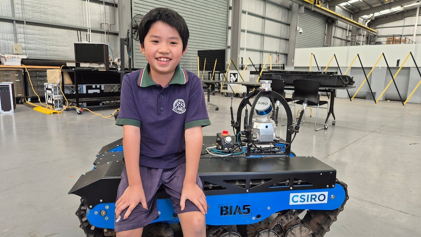 More students in Qld choosing STEM classes as enrolments increase