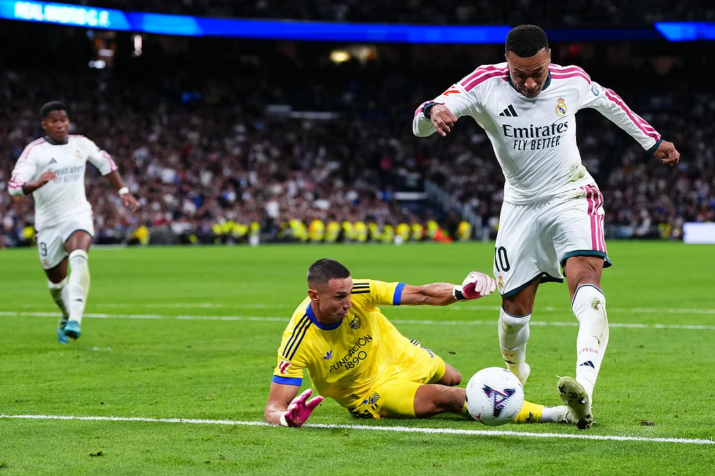 Mbappe hits two as Real Madrid rout Sevilla