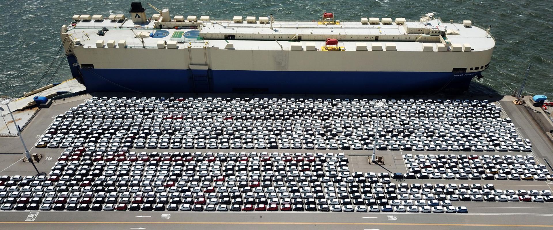 Auto exports fall 5.5% in Sept. amid Mideast tensions