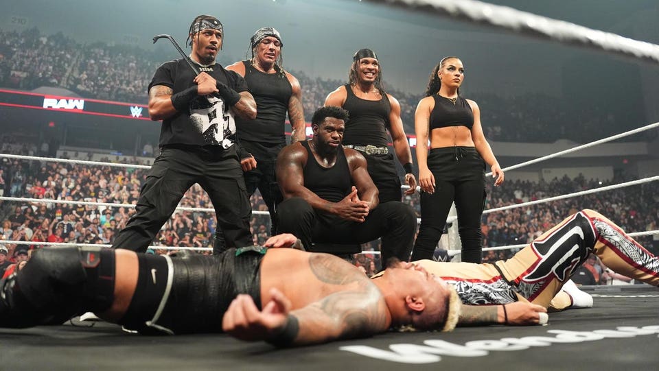 A Strange WWE Title Match And 946’s Next Move — Raw Could Change Crown Jewel And Survivor Series