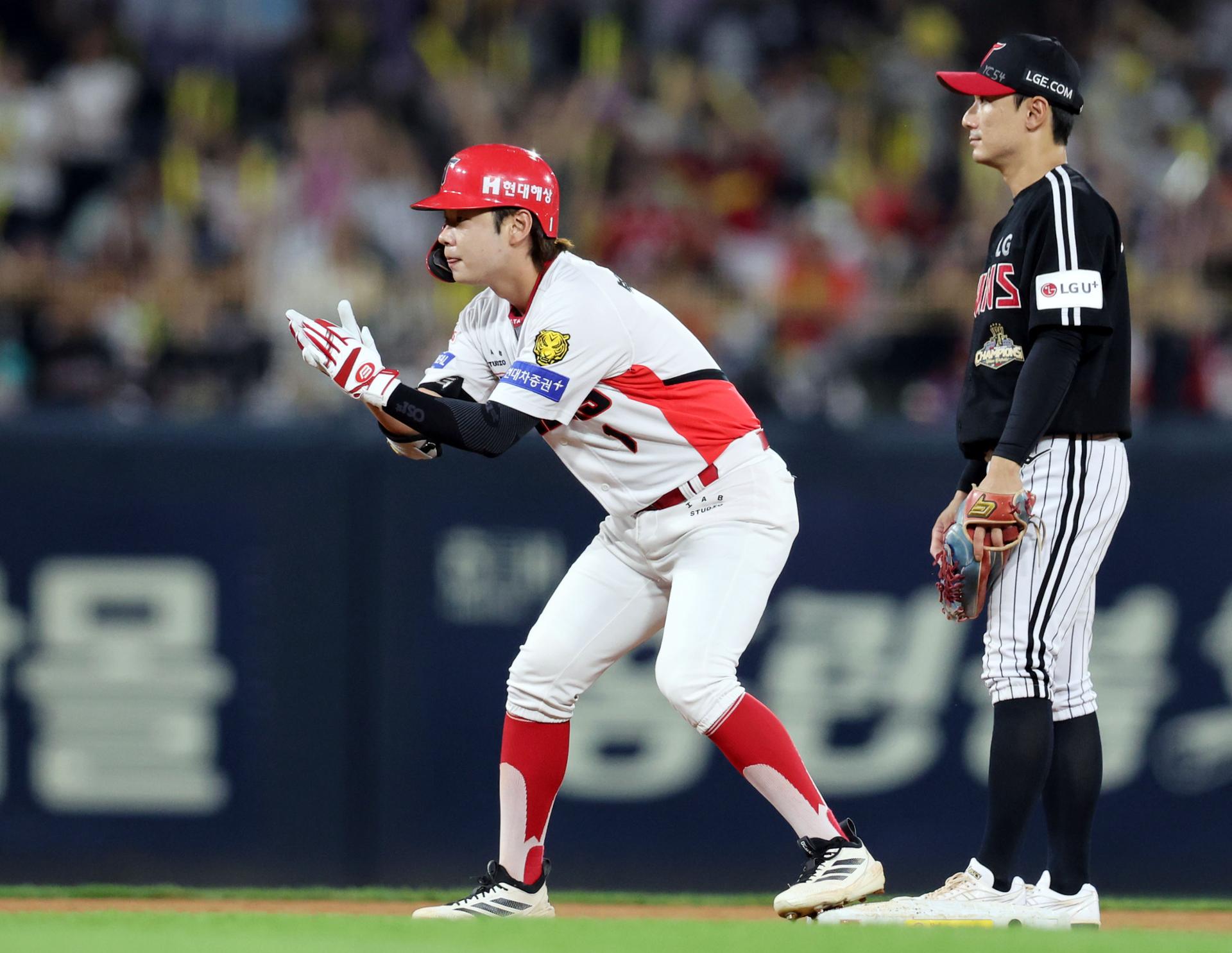 Tigers outfielder competing in KBO postseason through wisdom tooth pain