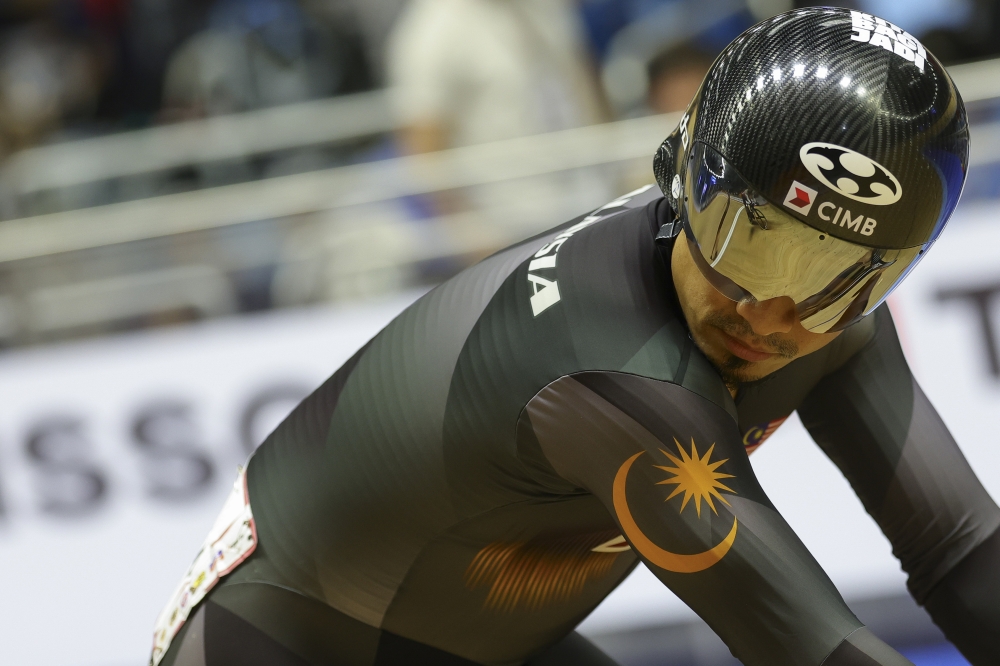 Azizulhasni says Polish rider forced him wide twice in costly Shanghai keirin quarter-final exit