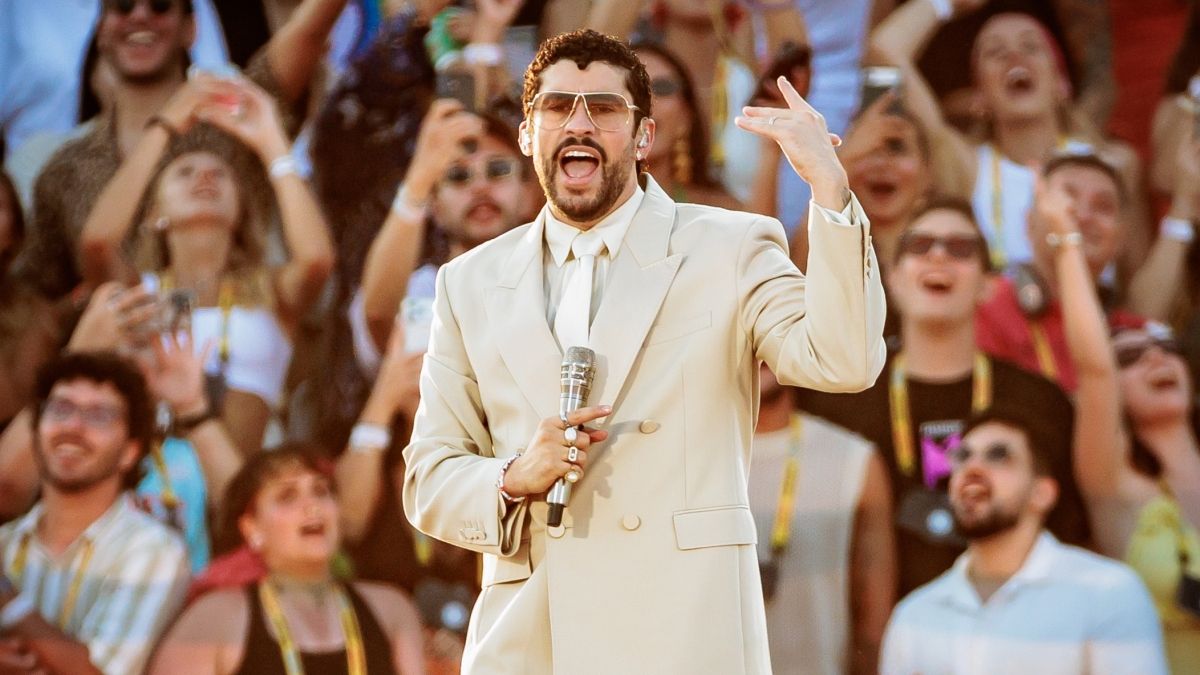 Bad Bunny Wrapping Up “Debí Tirar Más Fotos World Tour” with Puerto Rico Shows