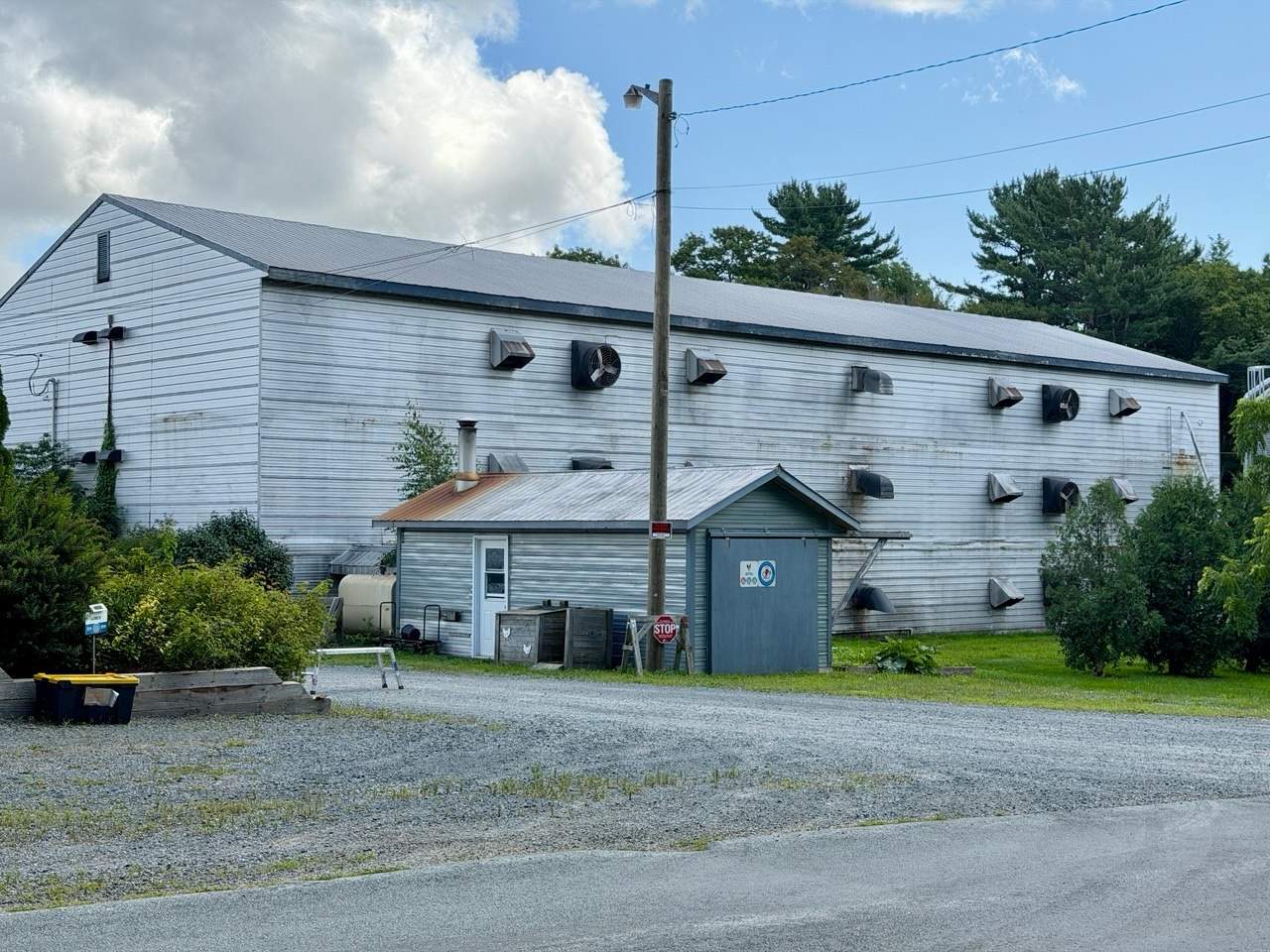 Faulty extension cord blamed for N.S. fire that killed 10K chickens