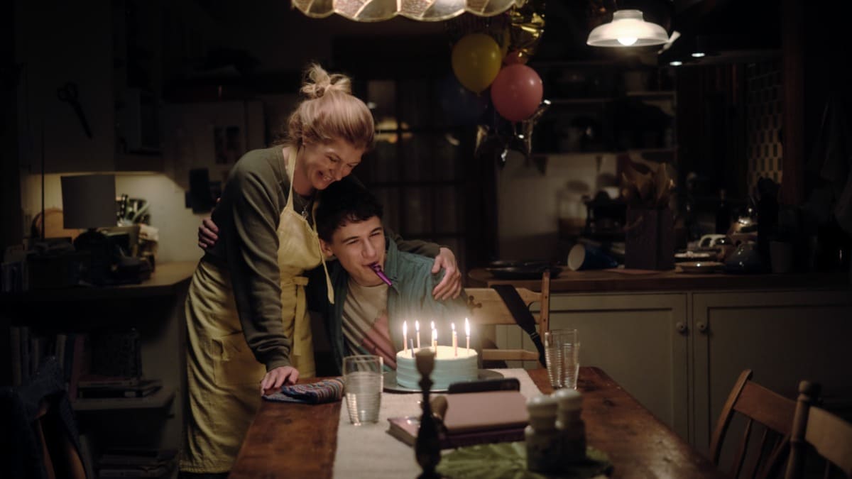 The darkly funny Phony gives the doppelganger-mom genre the series-length treatment