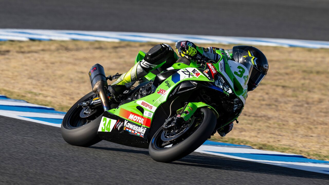 Artigas Takes Inaugural World Sportbike Crown