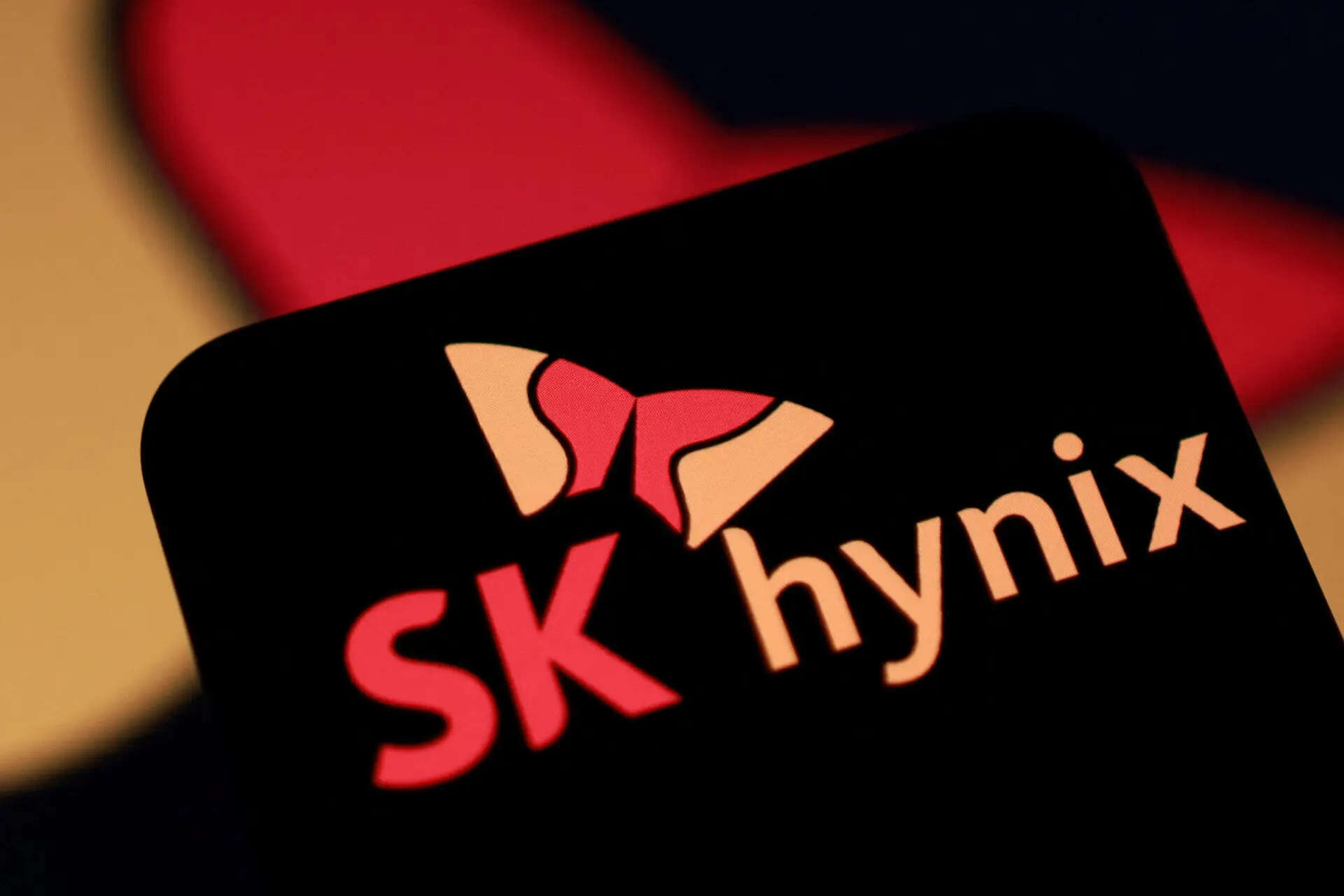 Samsung, SK Hynix test Chinese chip tools as hedge against US risks
