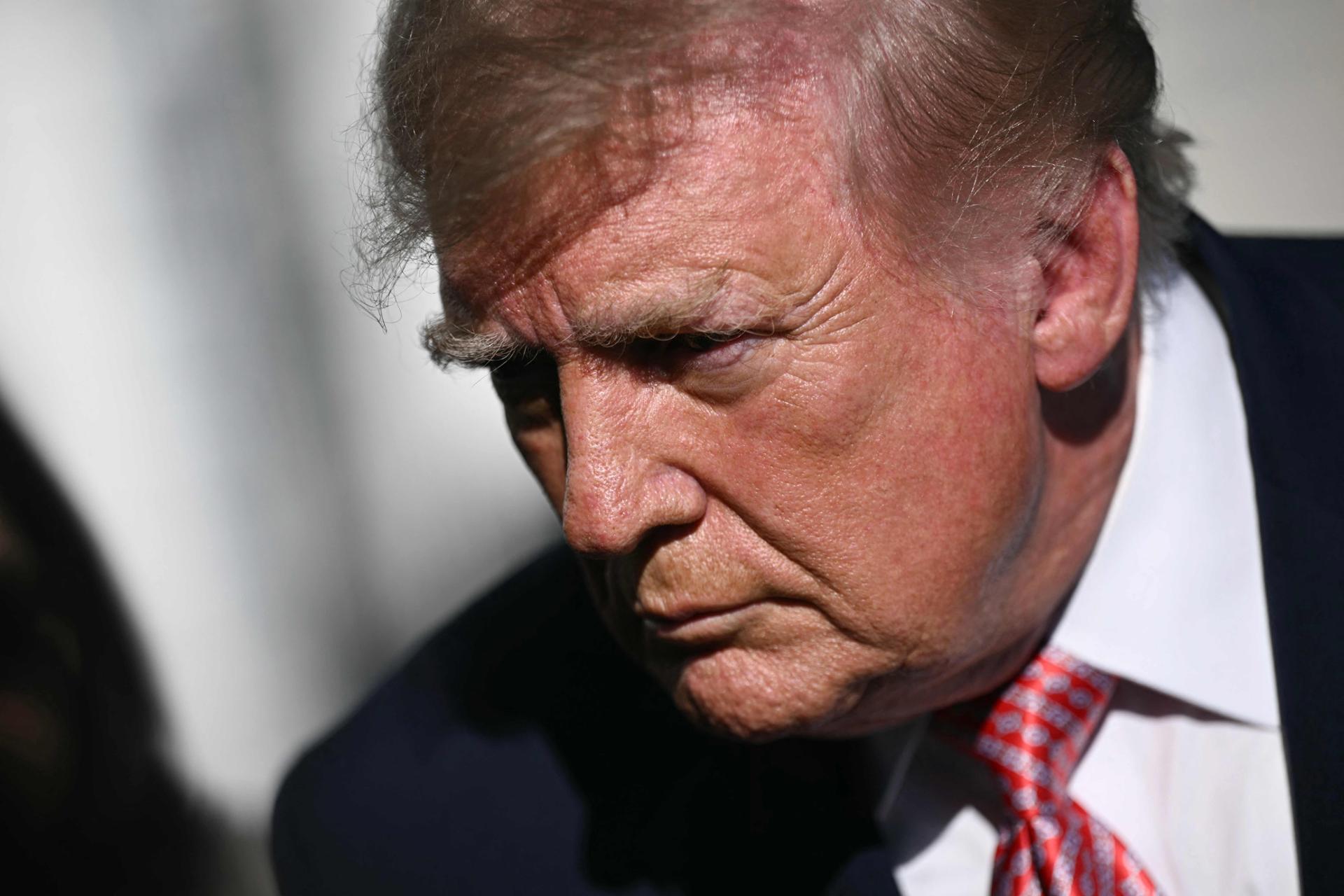 Trump approval falls to record low of 31% as midterms near, Reuters/Ipsos poll finds