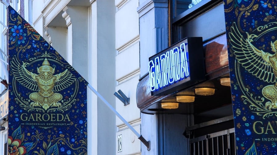 Travel guide in the government quarter: Toko and Co.: The Hague is top address for Indonesian cuisine