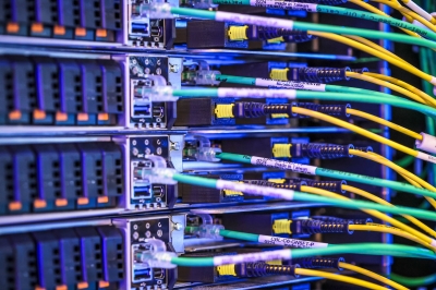 Data-center firm Elice plunges 32% in debut after Korea IPO