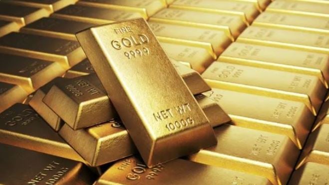 Gold rises to $4,426.52 per ounce as dollar weakens