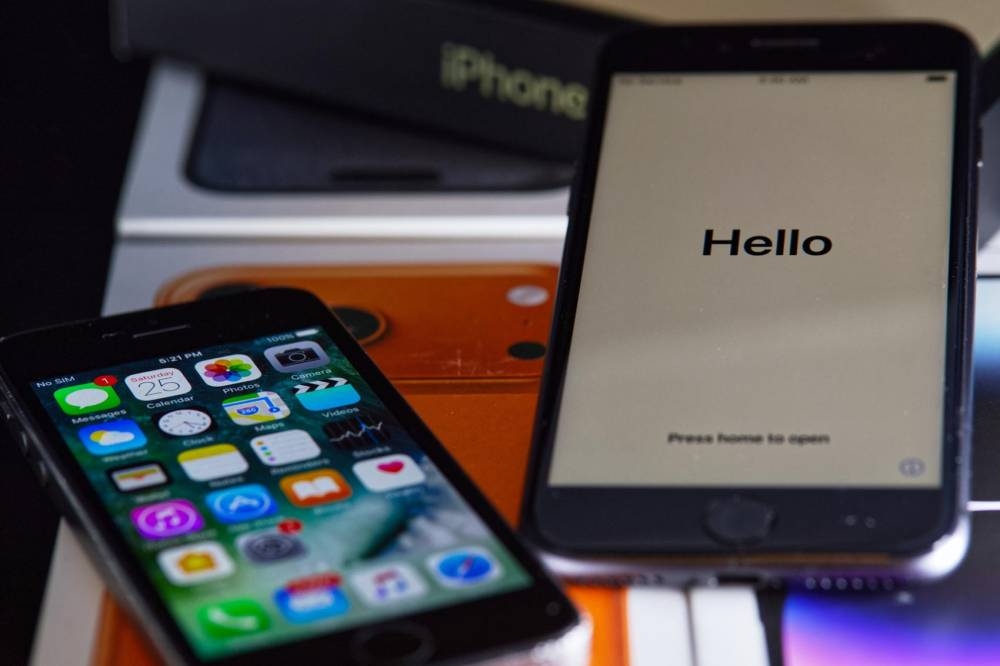 iPhone users can swipe, select and copy text with these keyboard tricks