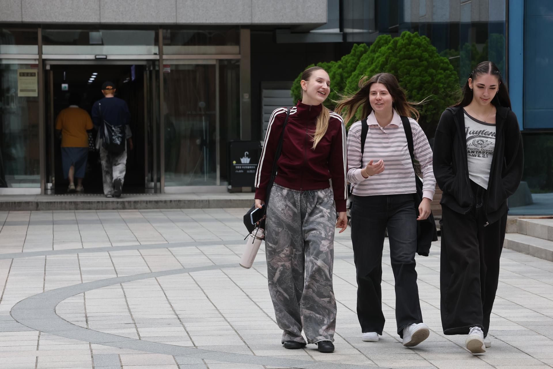 Lending services for foreign nationals becomes next battleground for banks