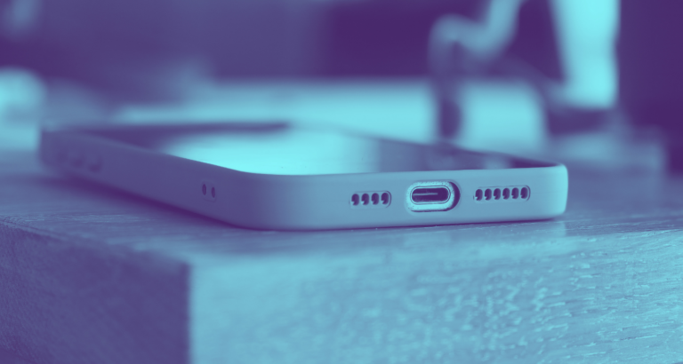 Why We Should All Put Down Our Smartphones