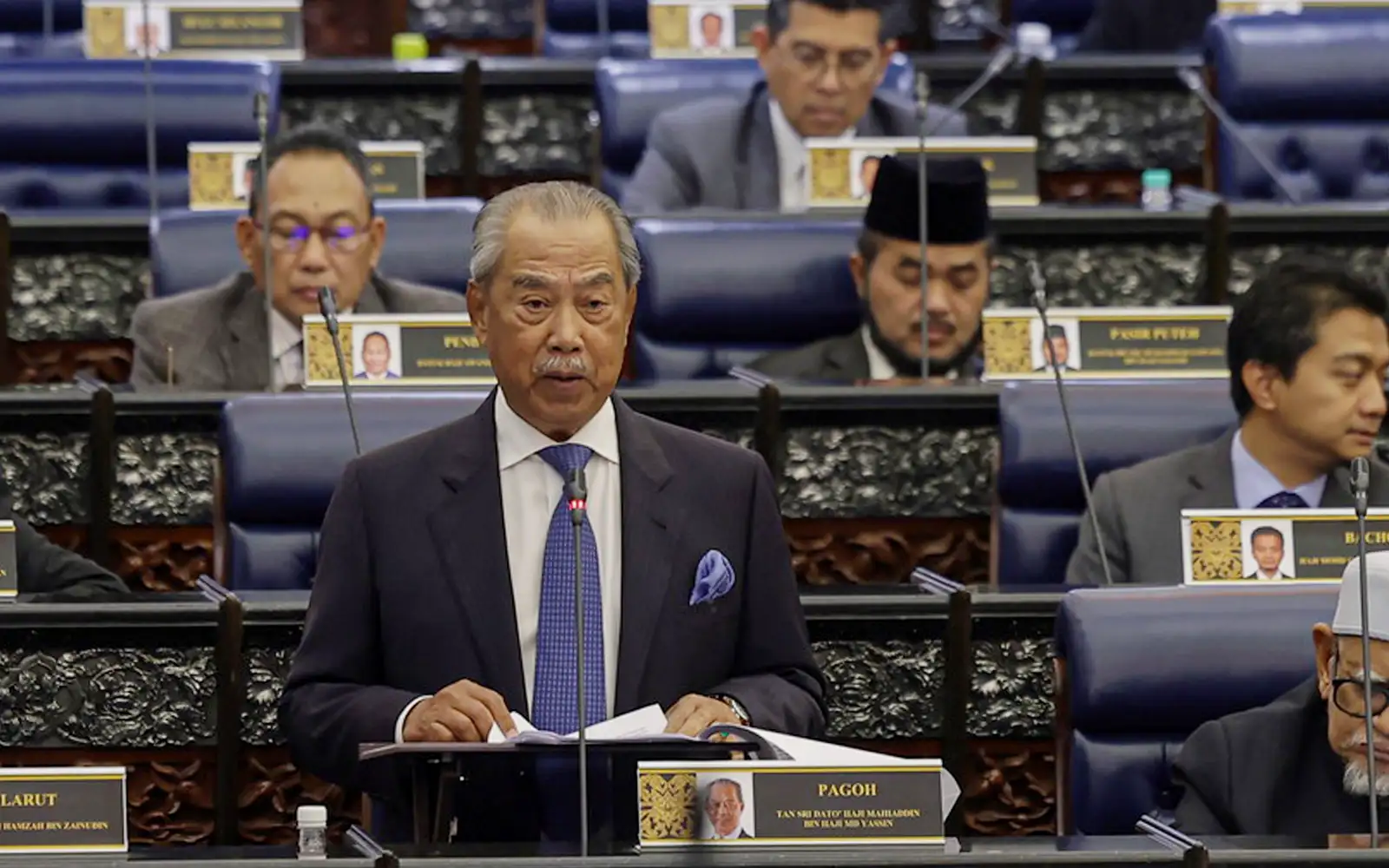 Muhyiddin calls for 5-year plan to tackle urban poverty