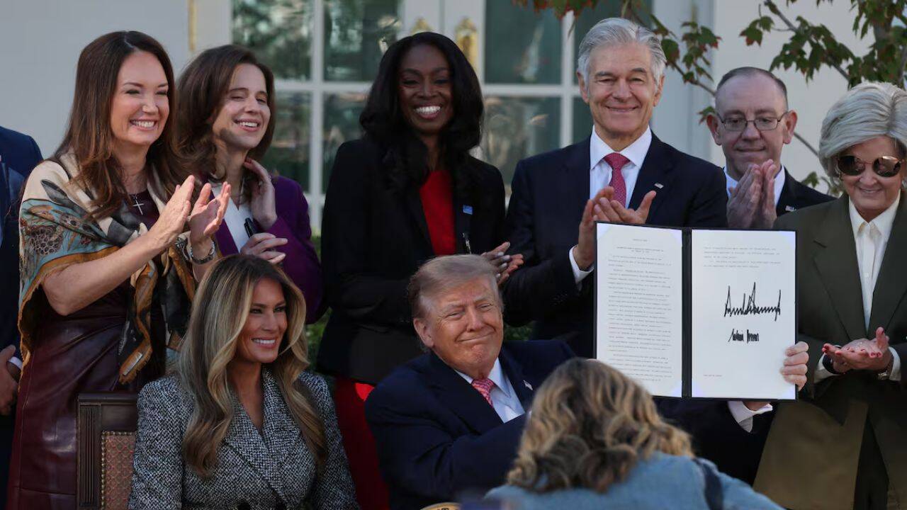 Trump’s remark on Melania’s signature draws awkward laughter at White House