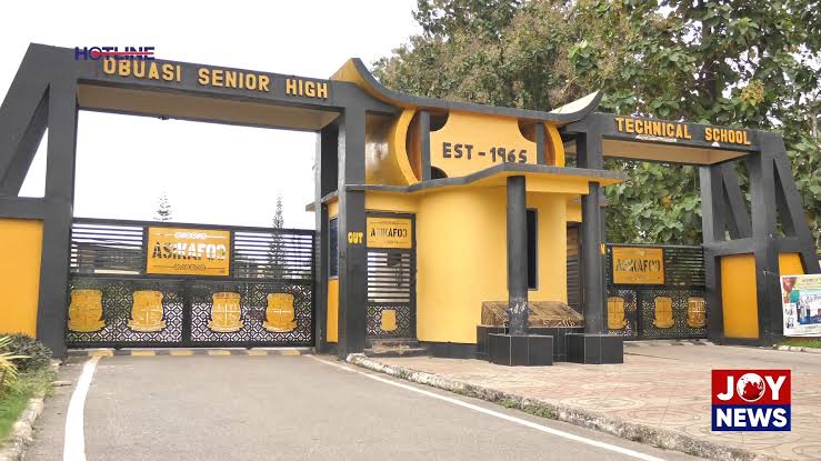 GES directs Ashanti Regional and Obuasi Municipal education directors to step aside over Obuasi SHTS probe