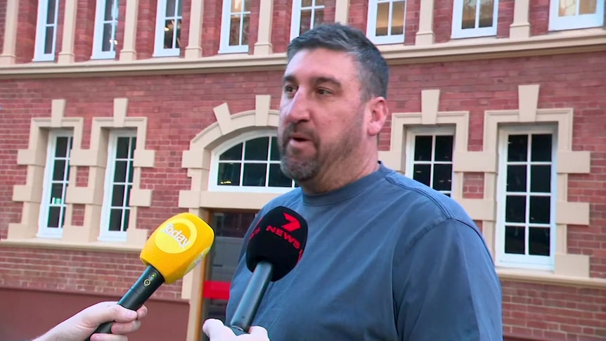 Swans coach 'disappointed' over Melbourne incident