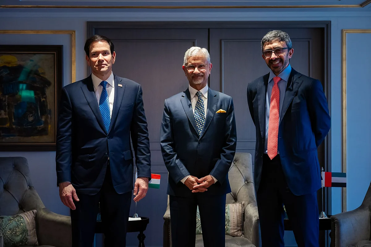Abdullah bin Zayed participates in trilateral talks with US and India to boost global cooperation