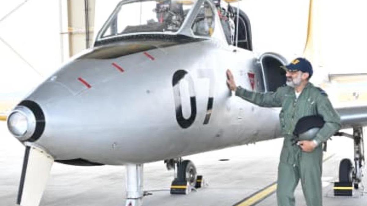 Air Chief Marshal A.P. Singh completes final IAF sortie in Hyderabad with instructor who first taught him to fly