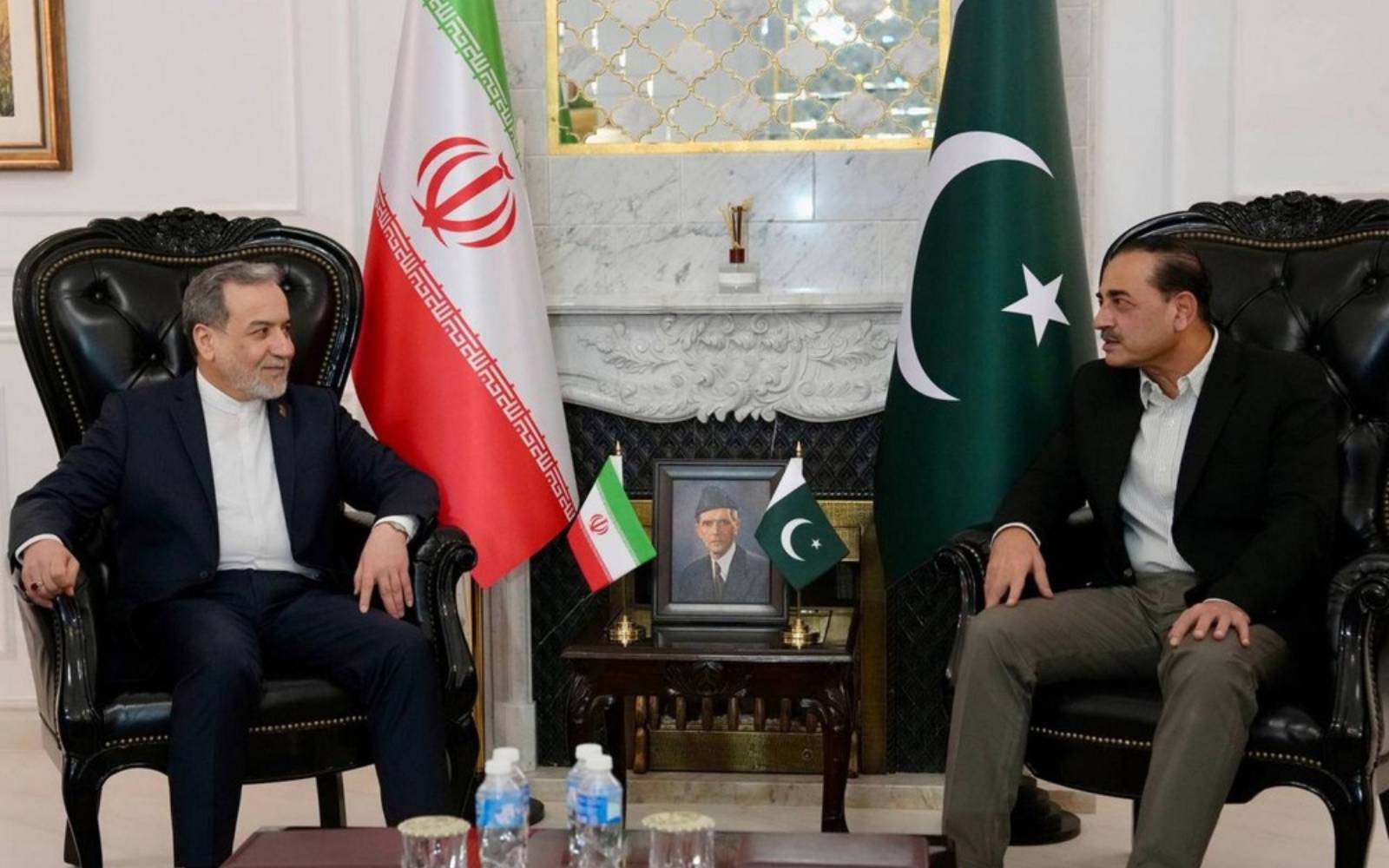 Pakistan’s army chief arrives in Tehran for talks