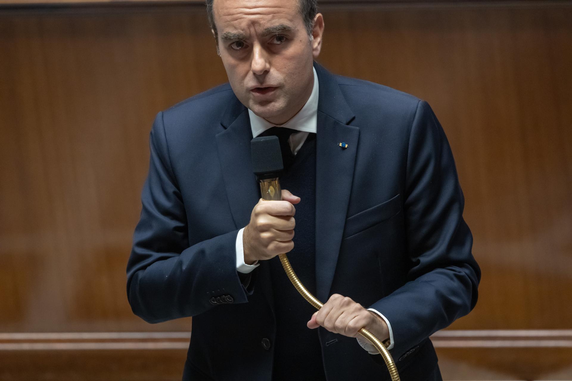 France to deploy troops, admits to failures over weekend unrest
