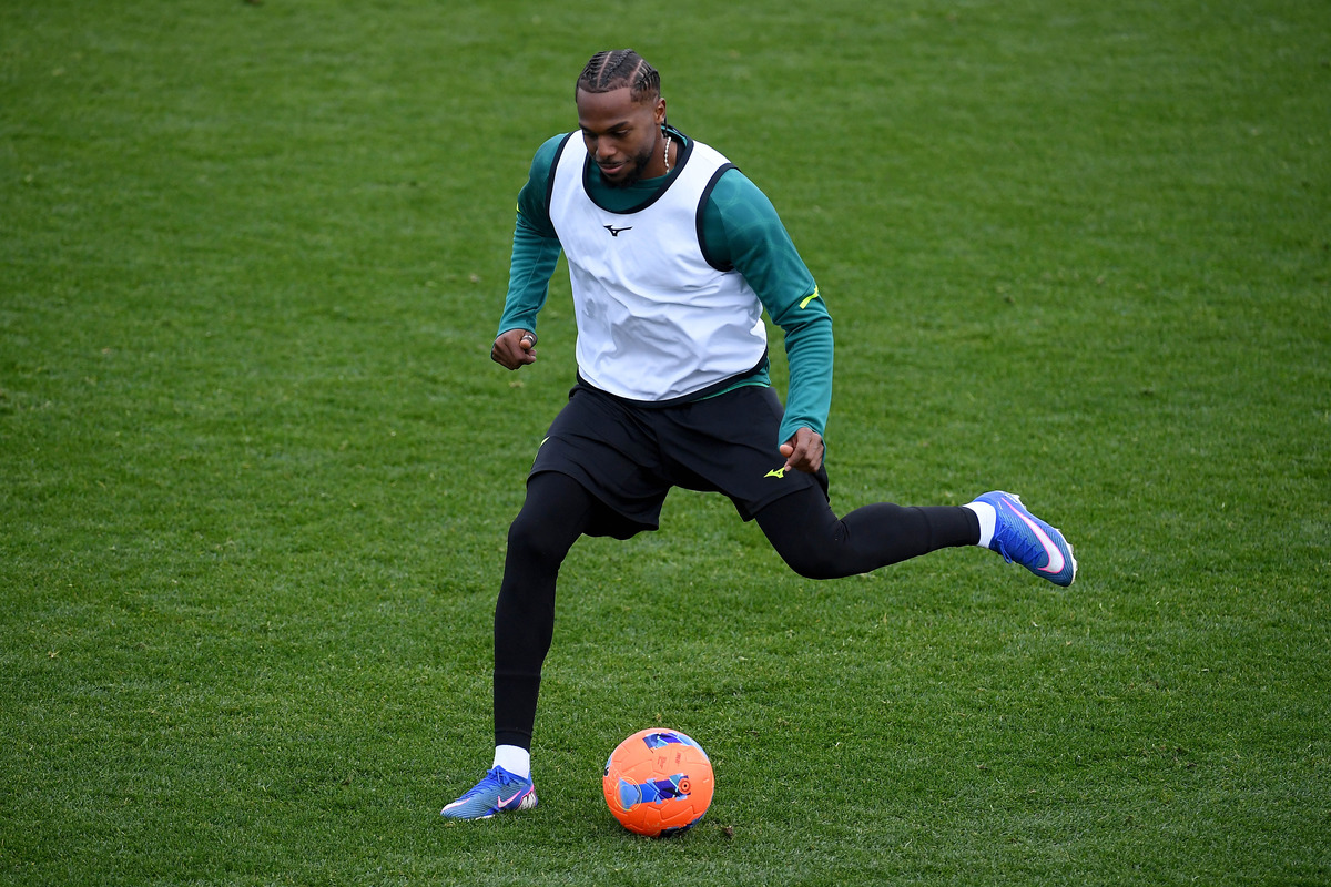 Why Lazio Turned Down Porto’s Offer for Wantaway Full-Back