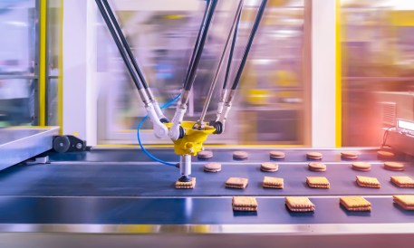 Robot Arms Finally Crack the Meal Assembly Line