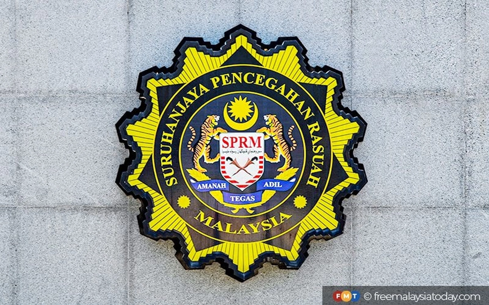 MACC arrests ex-CEO, CFO in Tabung Haji RCI probe