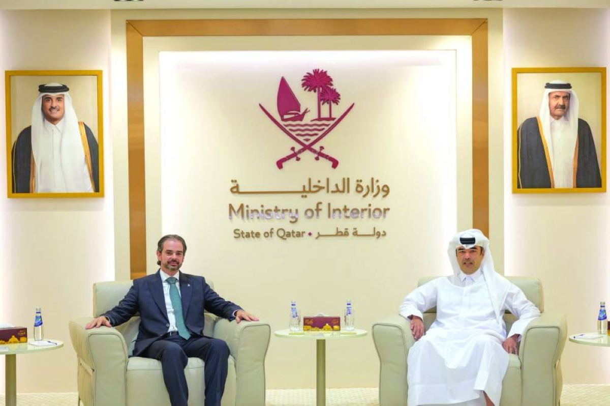MoI undersecretary meets Interpol official, Egyptian assistant minister of interior